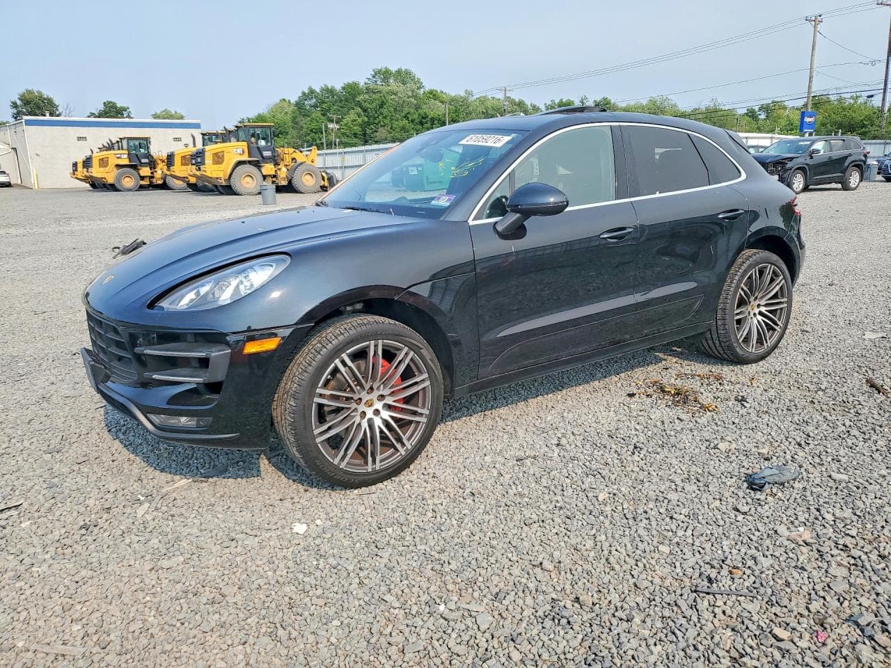 PORSCHE MACAN