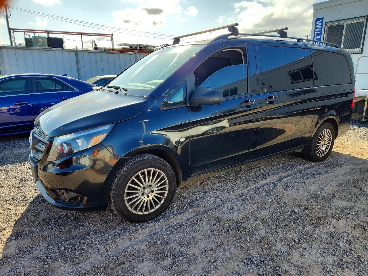 MERCEDES-BENZ METRIS