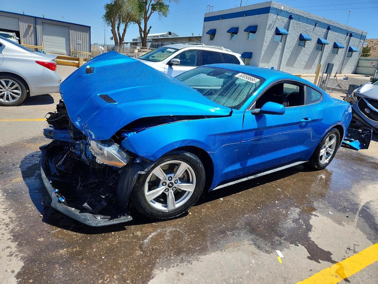 FORD MUSTANG