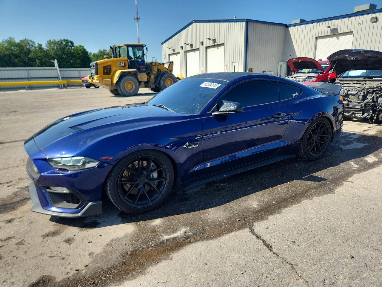 FORD MUSTANG