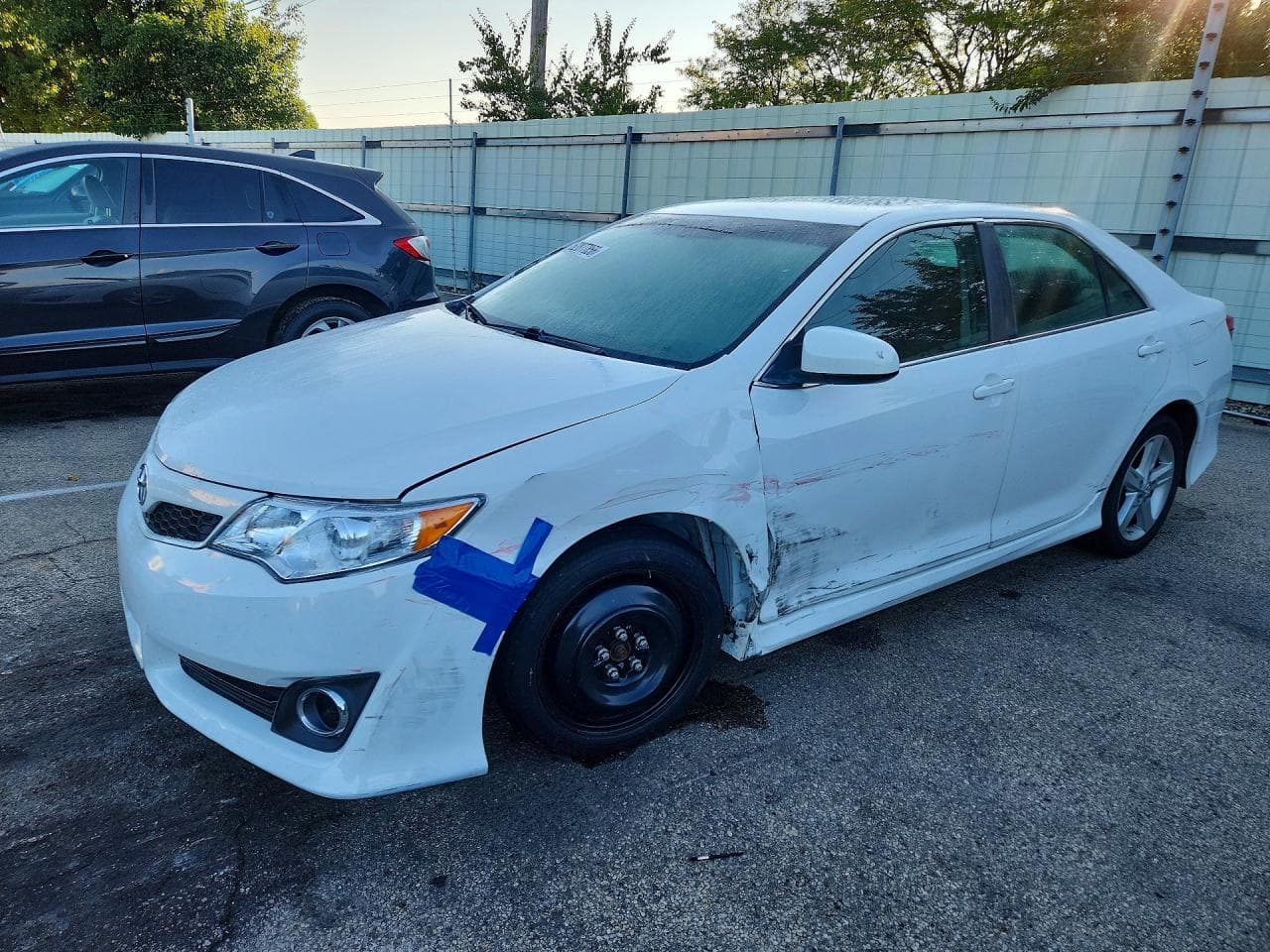 TOYOTA CAMRY