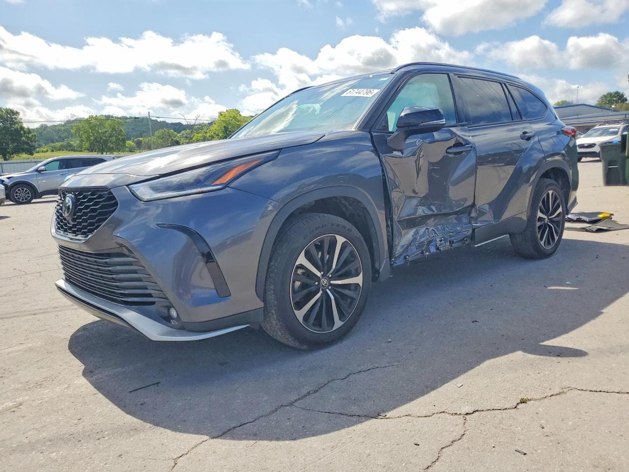 TOYOTA HIGHLANDER