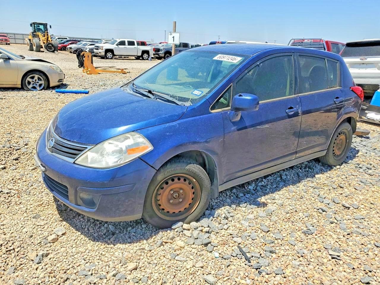 NISSAN VERSA