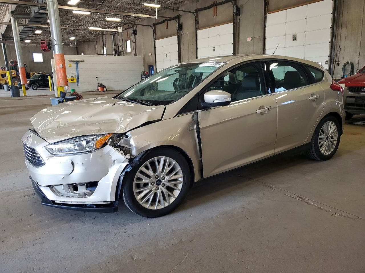FORD FOCUS