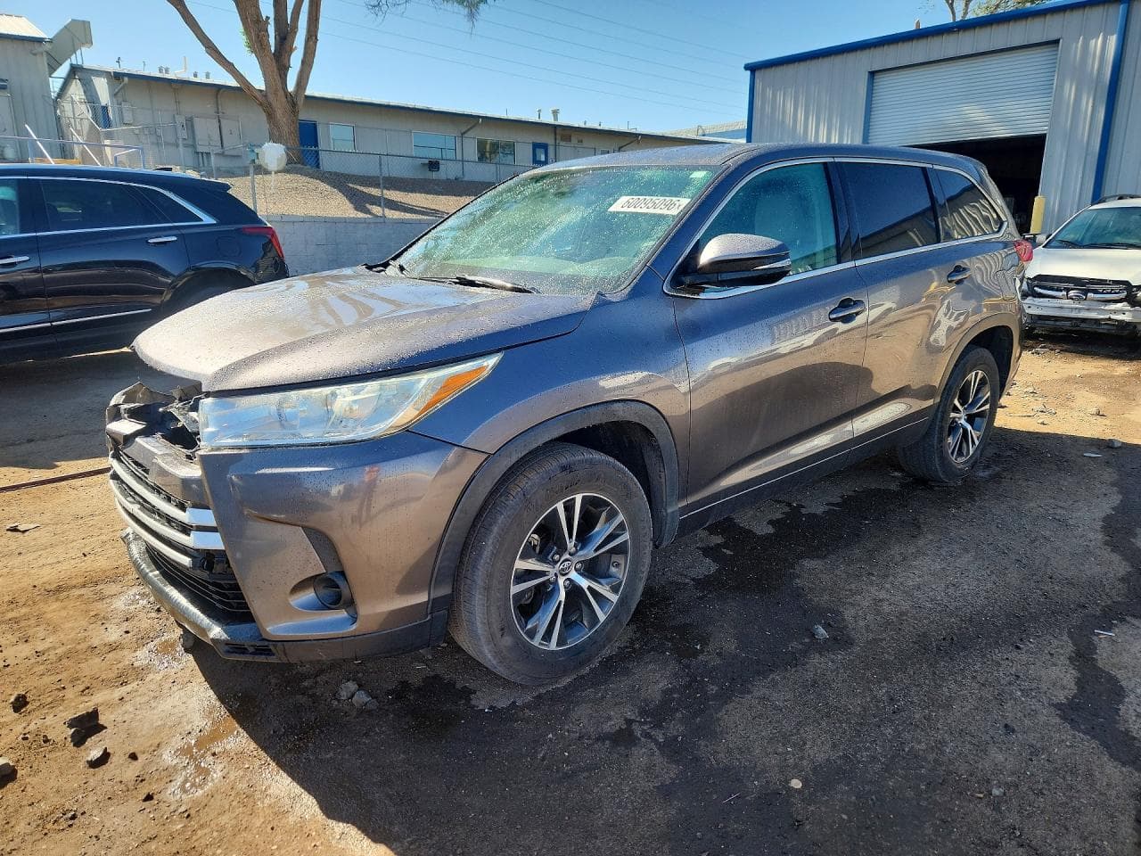 TOYOTA HIGHLANDER
