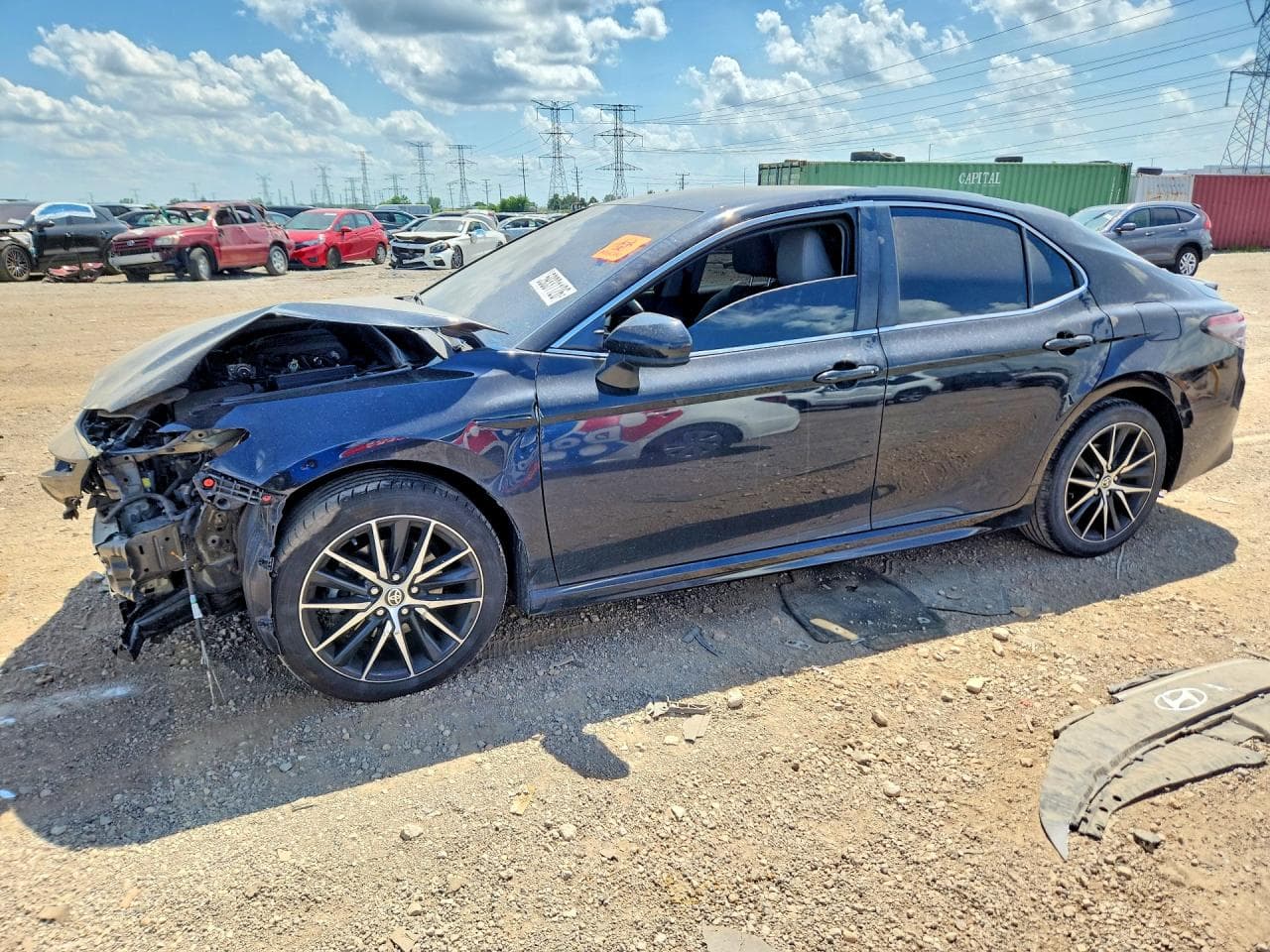 TOYOTA CAMRY