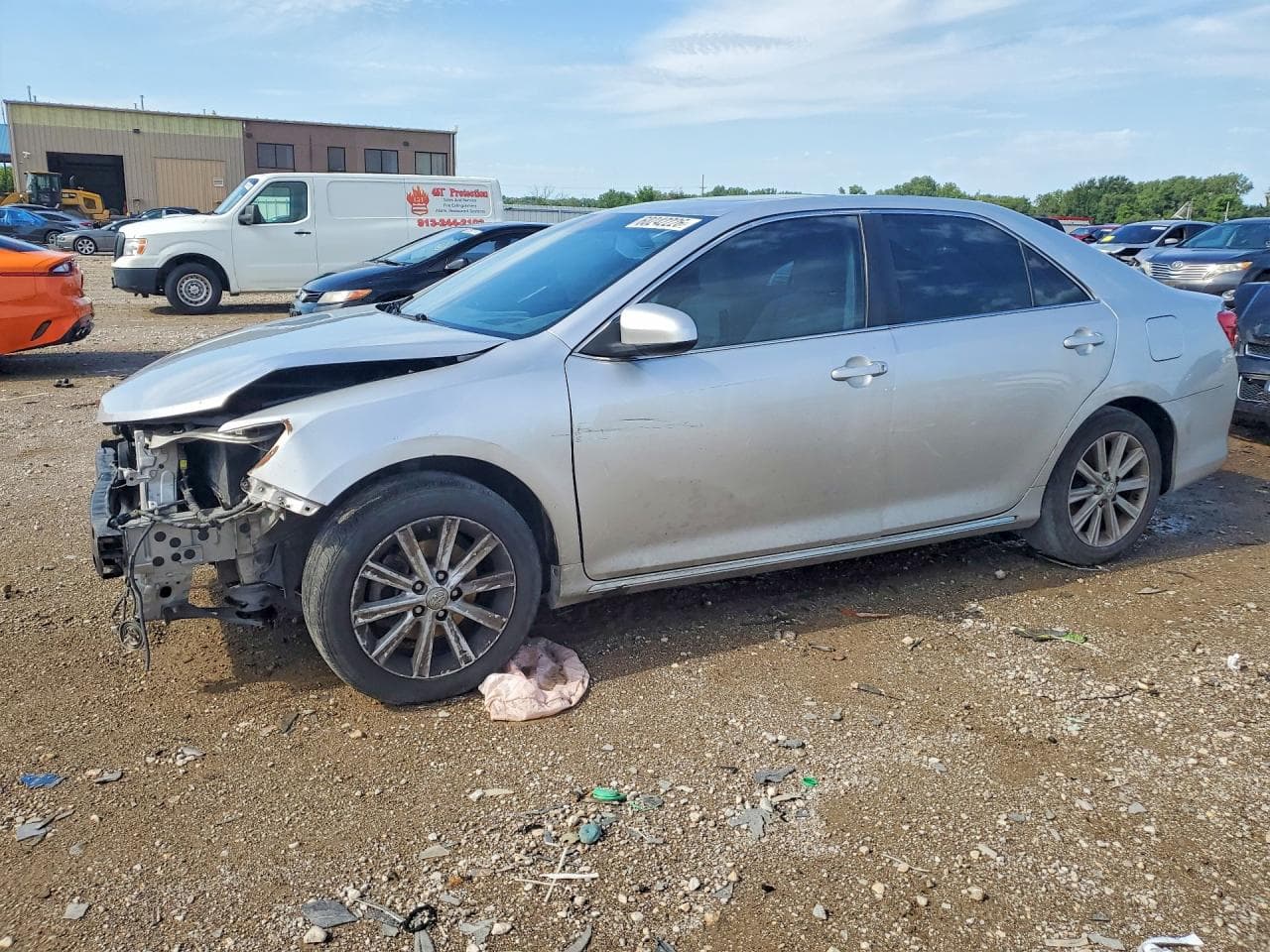 TOYOTA CAMRY