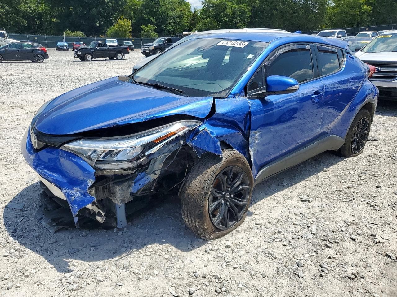 2020 TOYOTA C-HR LE