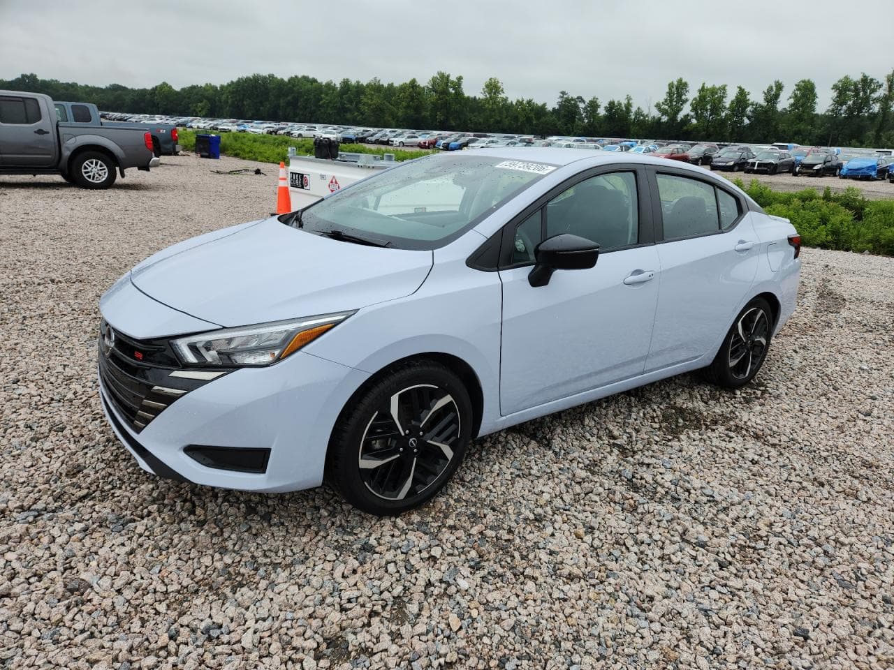 NISSAN VERSA
