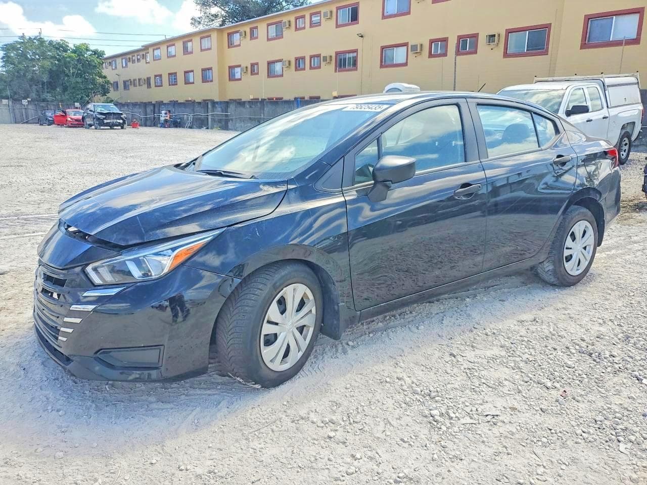 NISSAN VERSA