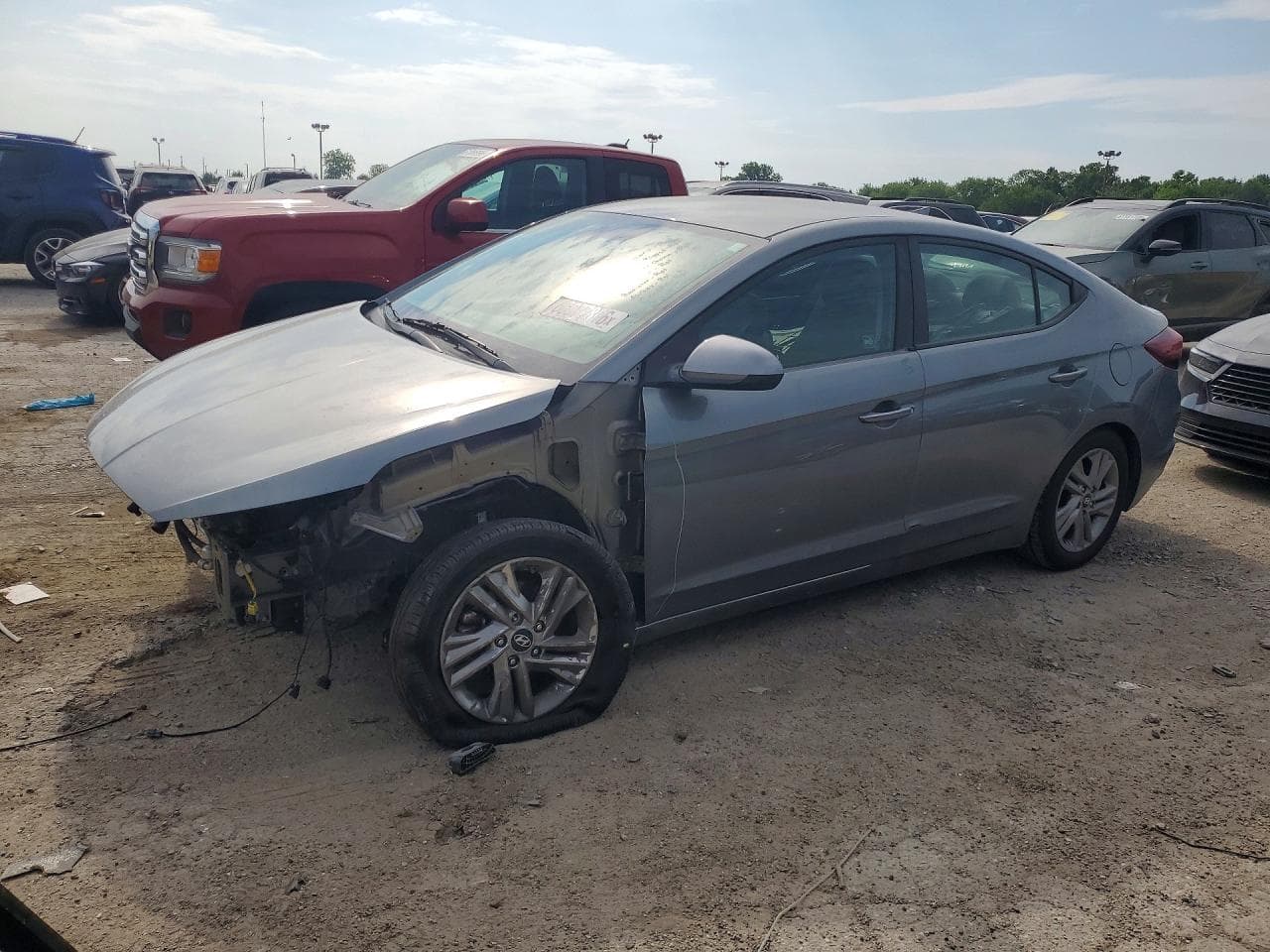HYUNDAI ELANTRA