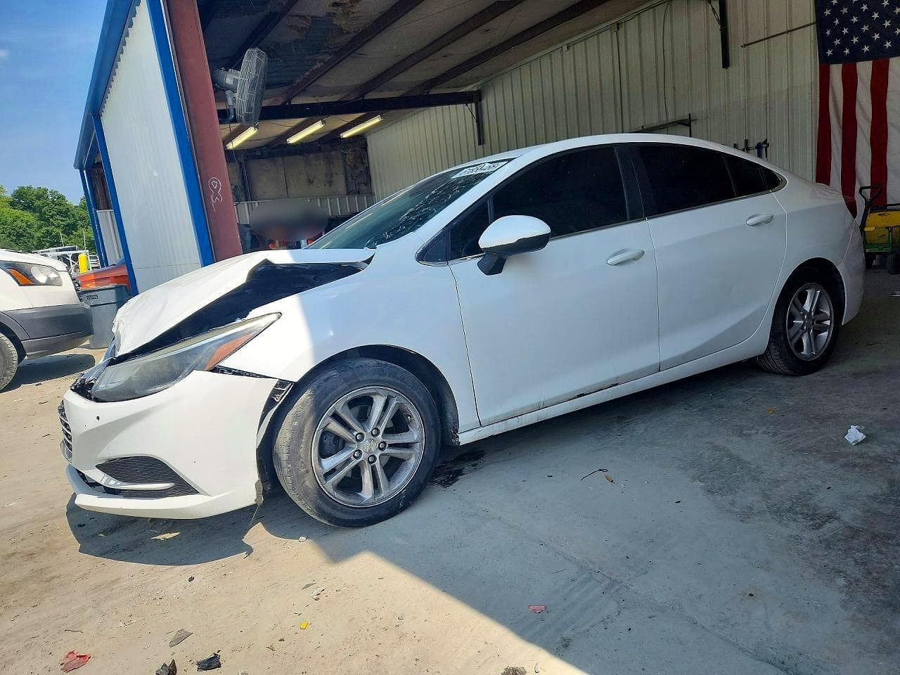 CHEVROLET CRUZE