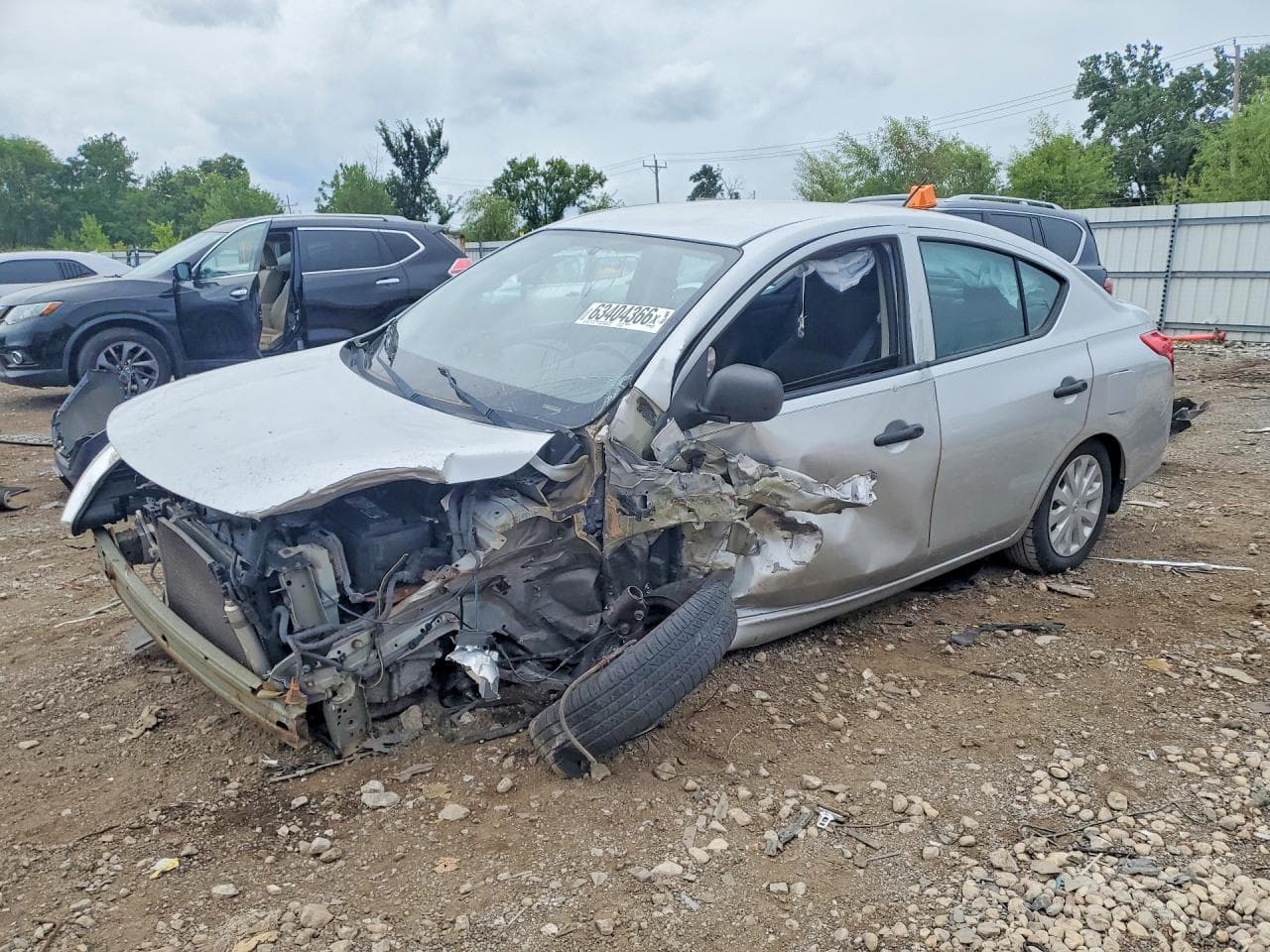 NISSAN VERSA