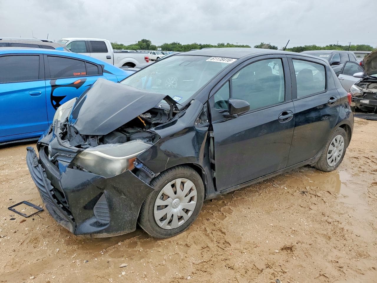 2017 TOYOTA YARIS 5-DO