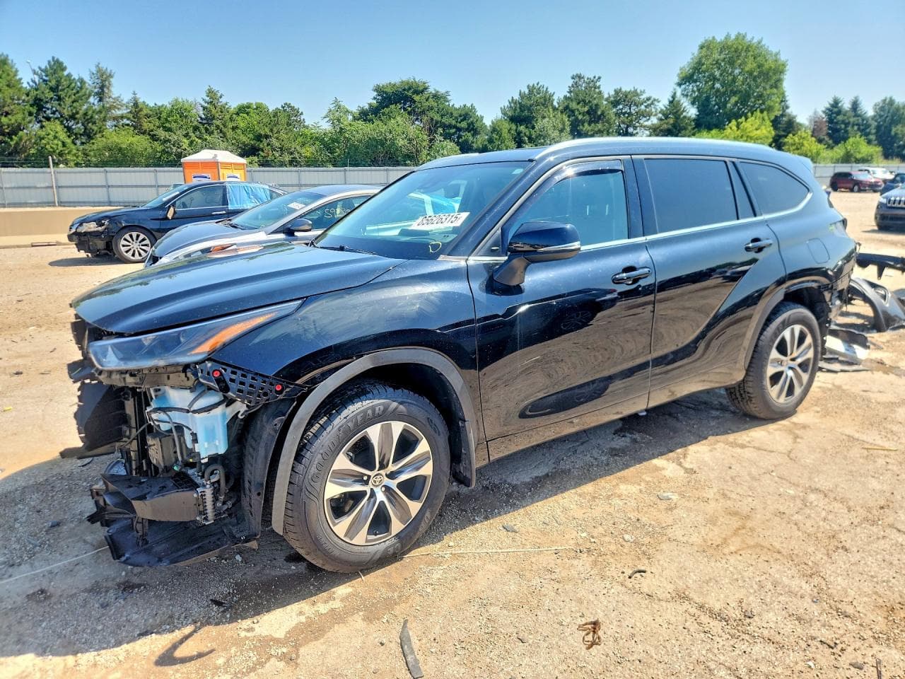 TOYOTA HIGHLANDER