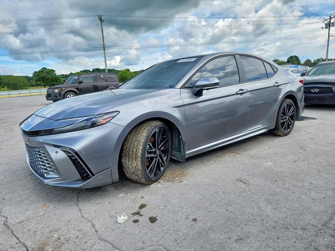 TOYOTA CAMRY
