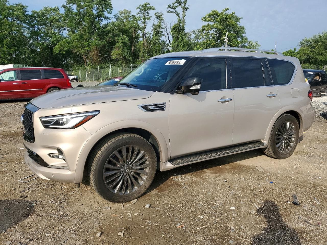 INFINITI QX80