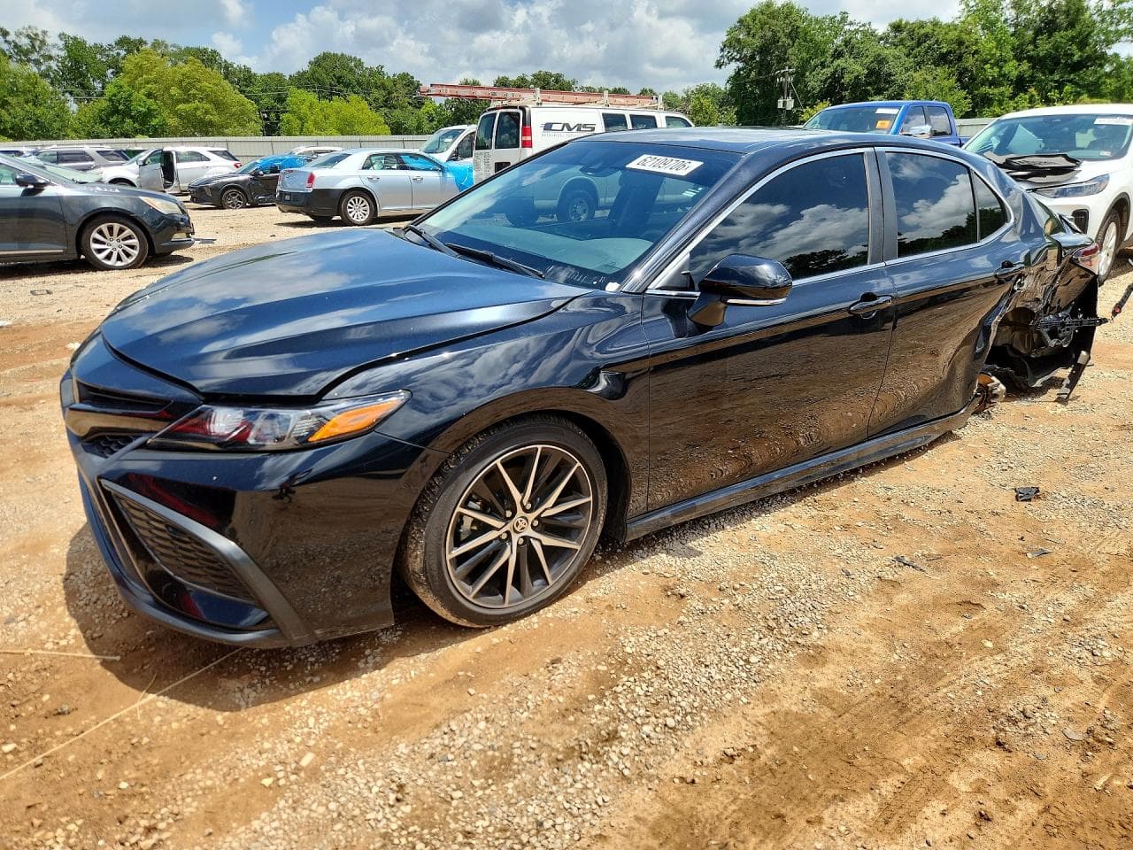 TOYOTA CAMRY