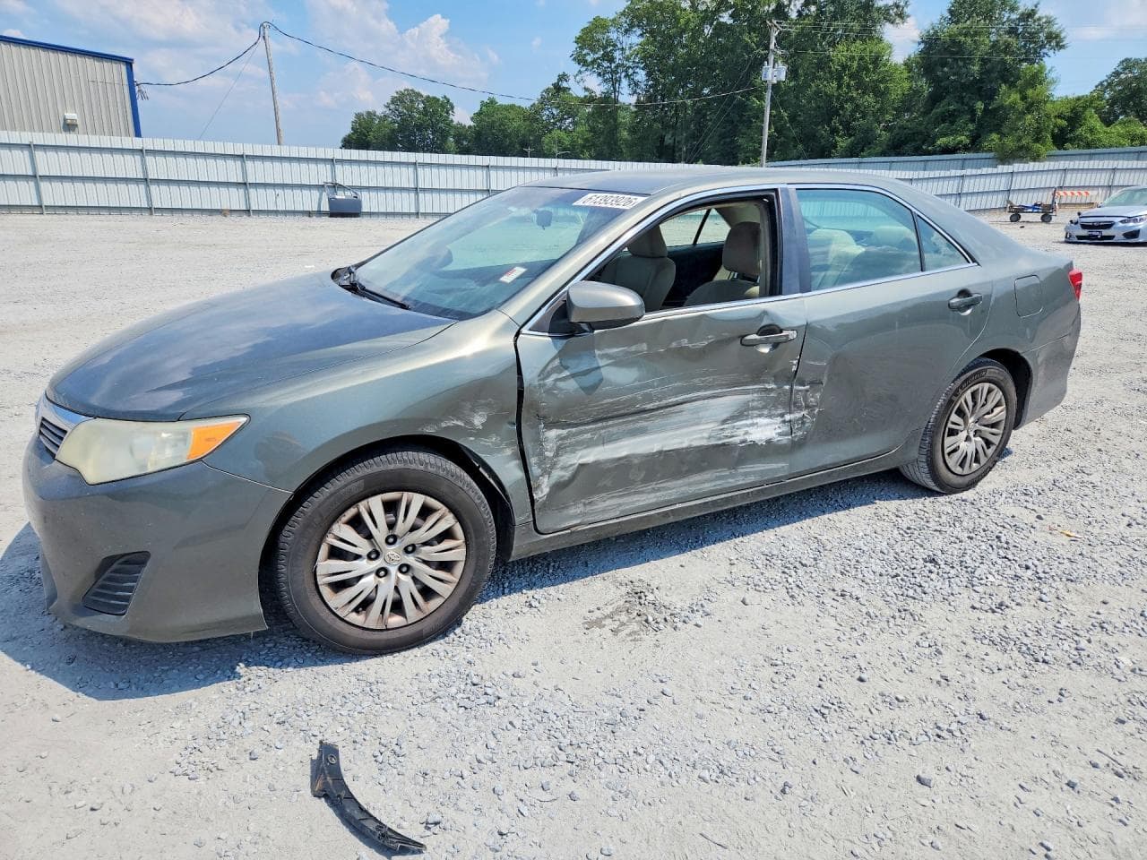 TOYOTA CAMRY
