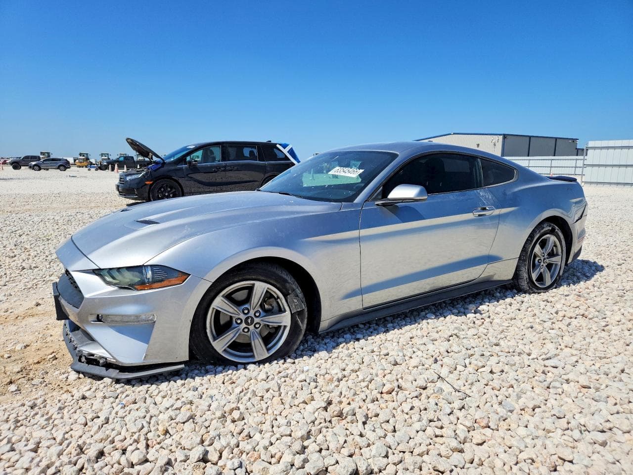 FORD MUSTANG