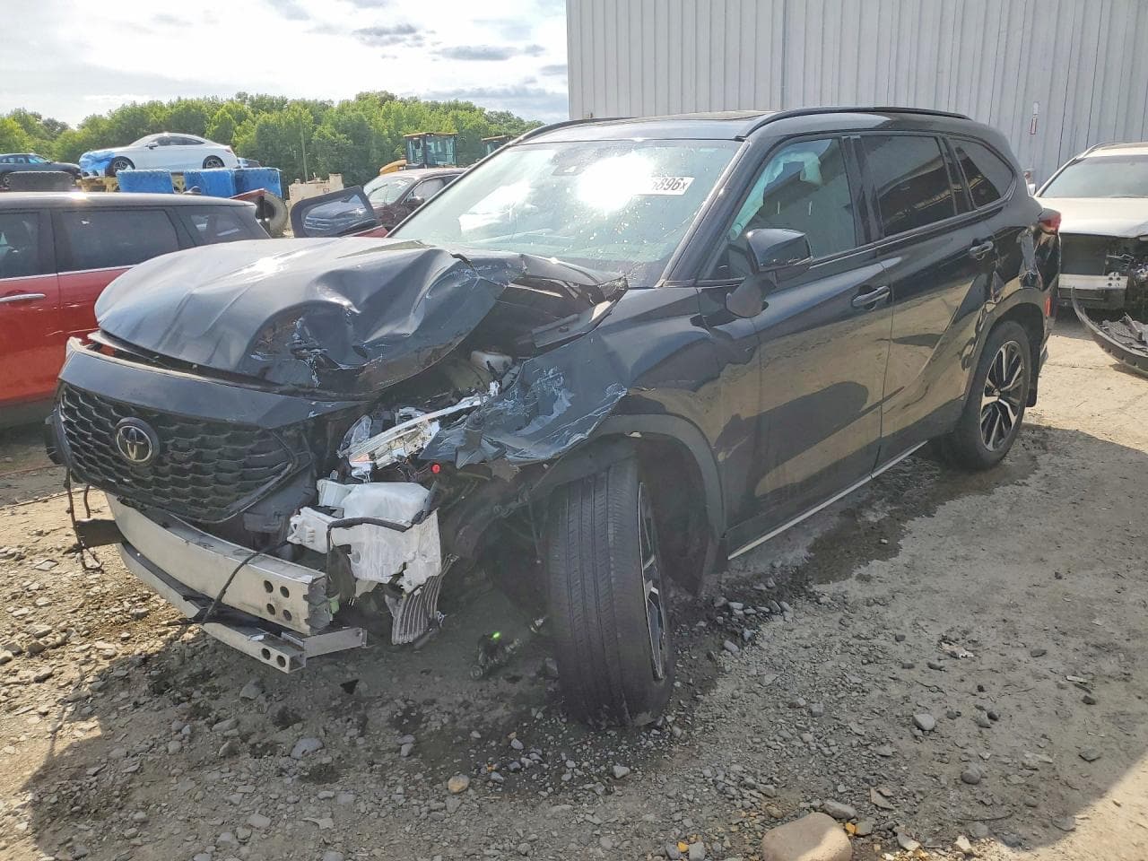 TOYOTA HIGHLANDER