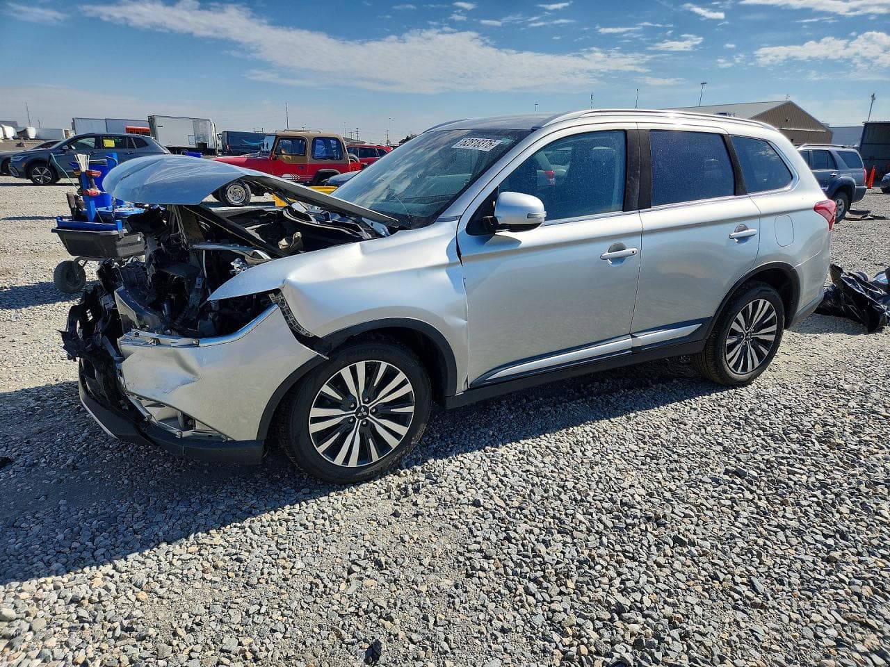 MITSUBISHI OUTLANDER