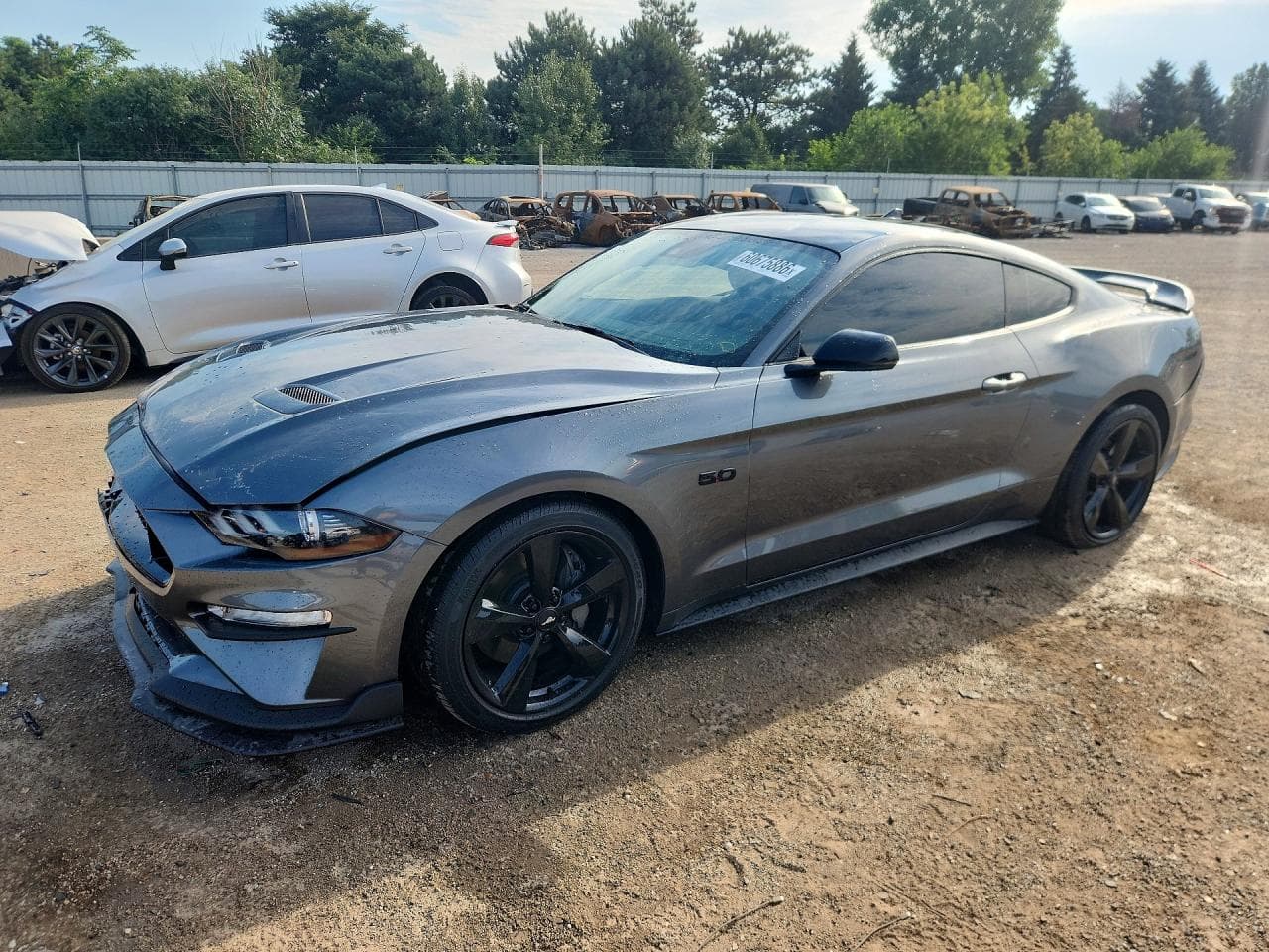 FORD MUSTANG