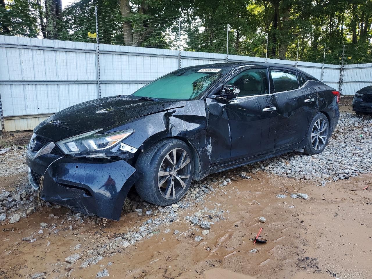NISSAN MAXIMA