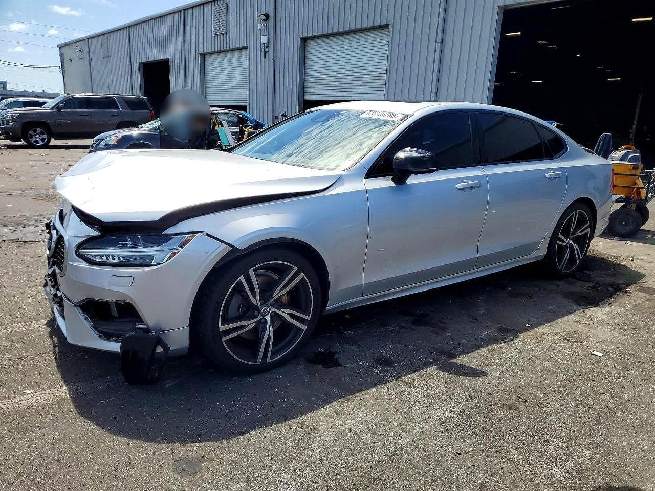 2020 VOLVO S90