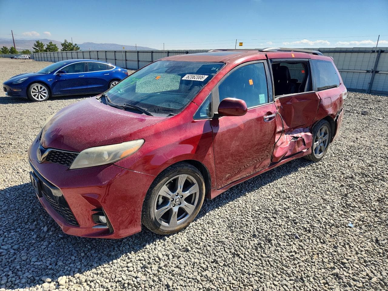 TOYOTA SIENNA