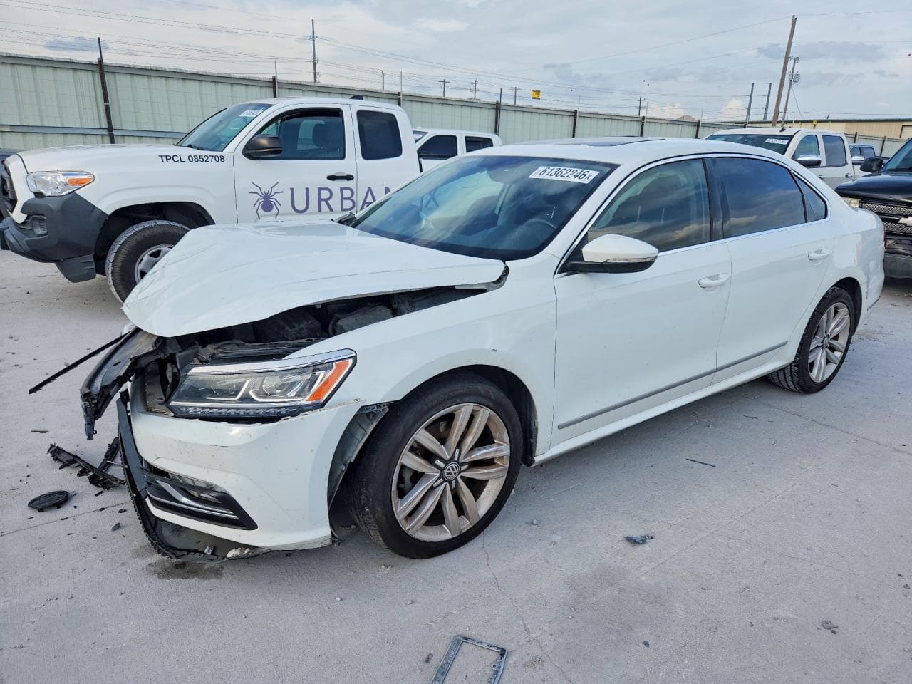 VOLKSWAGEN PASSAT