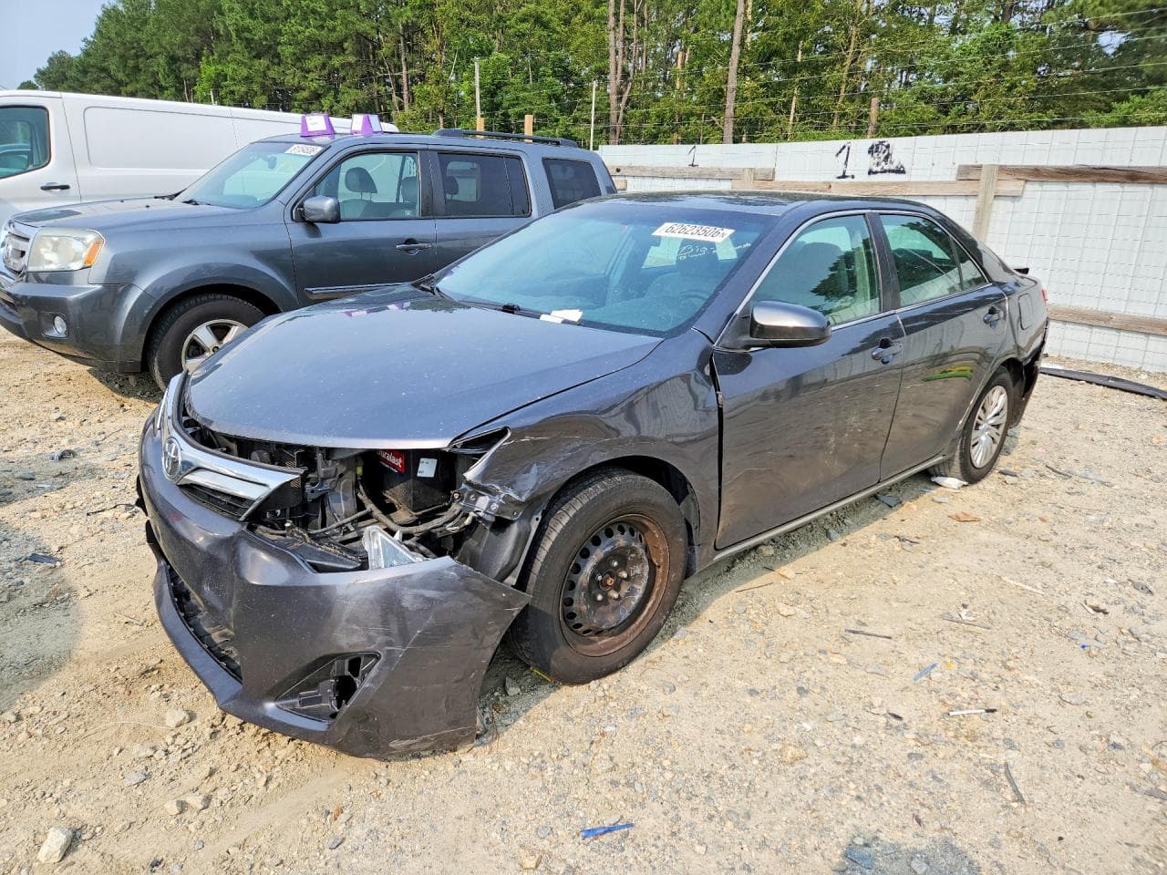 TOYOTA CAMRY