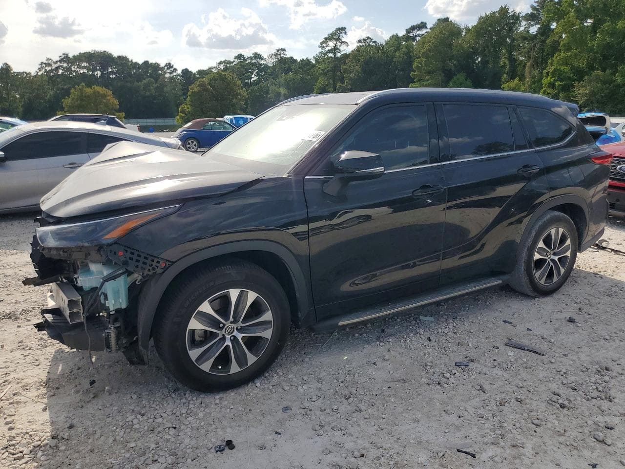 TOYOTA HIGHLANDER