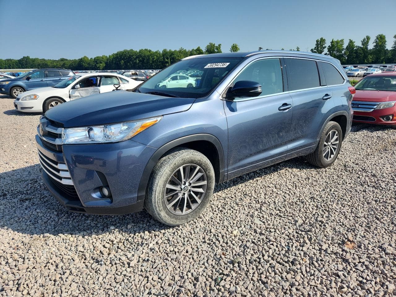TOYOTA HIGHLANDER