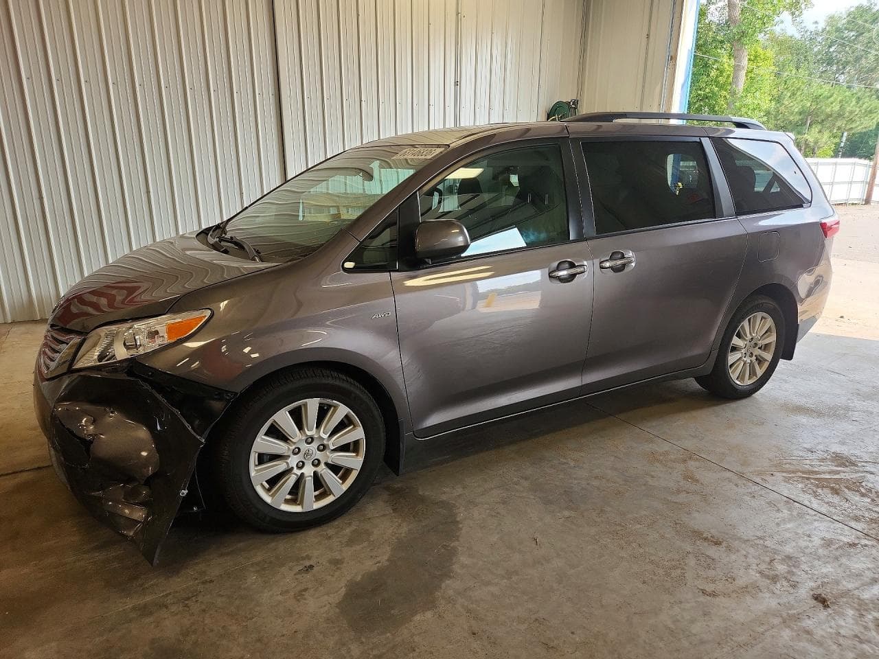 TOYOTA SIENNA