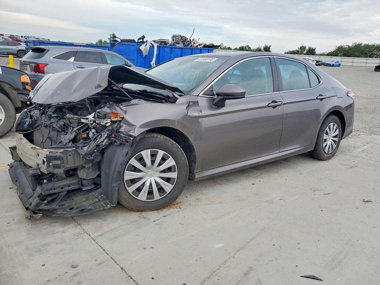 TOYOTA CAMRY