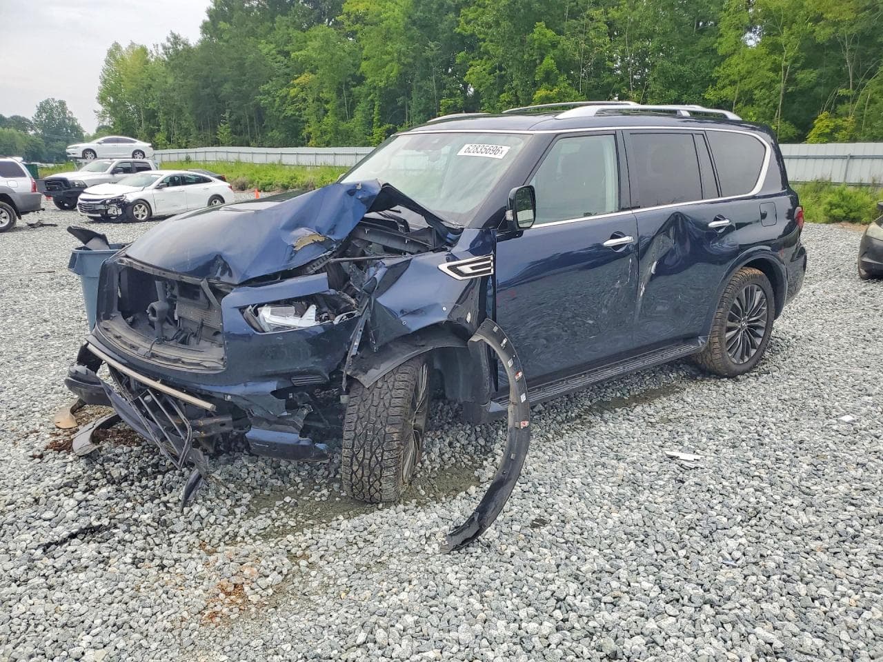 INFINITI QX80