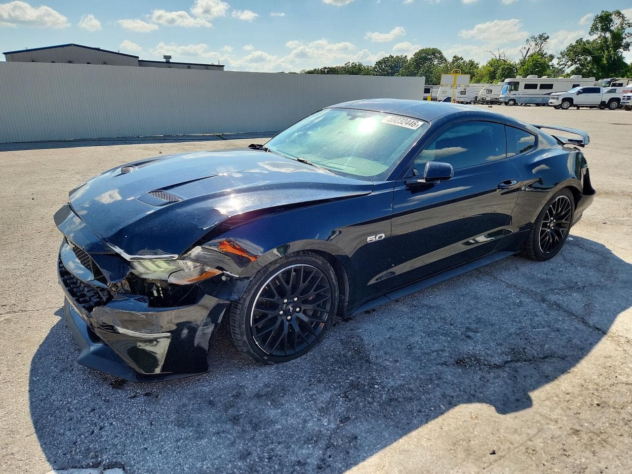 FORD MUSTANG