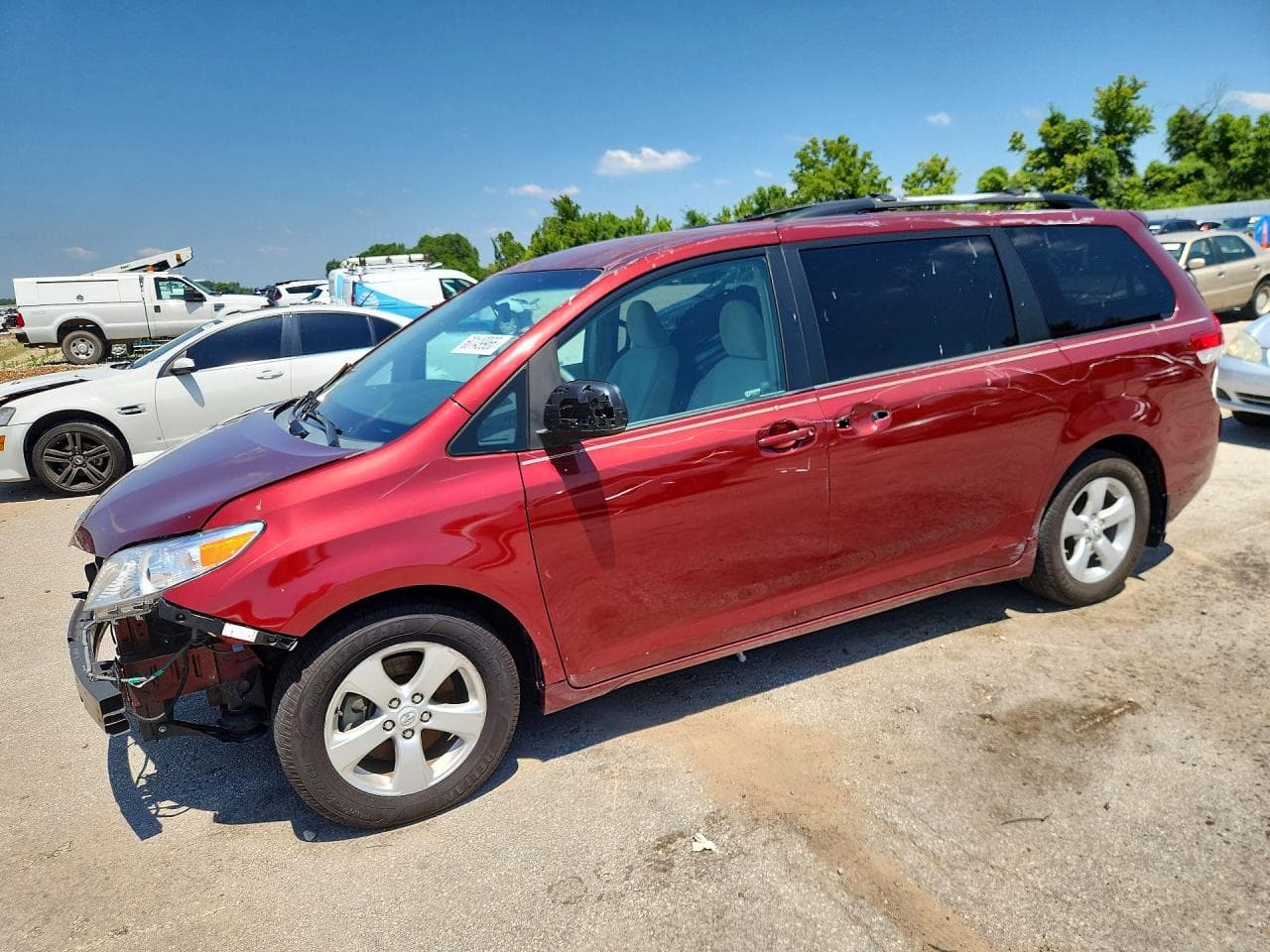 TOYOTA SIENNA