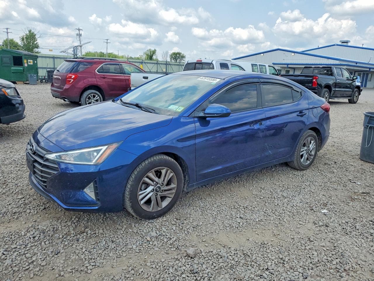HYUNDAI ELANTRA