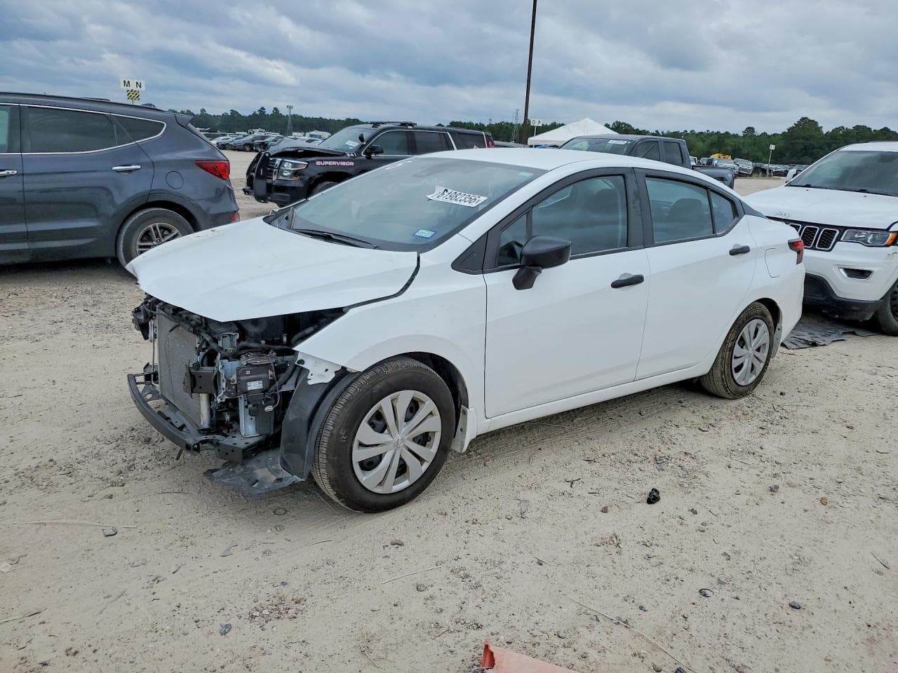 NISSAN VERSA