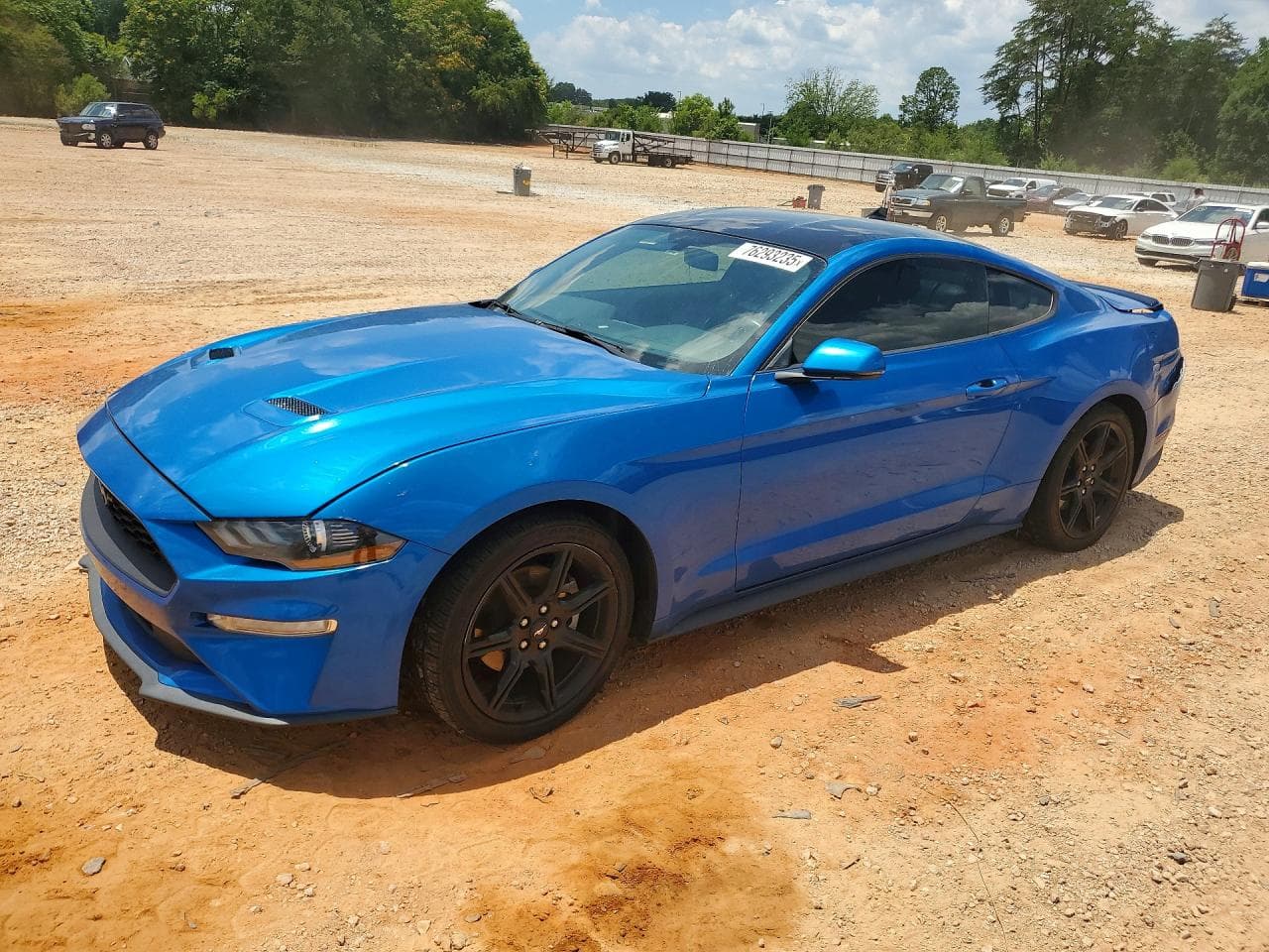 FORD MUSTANG