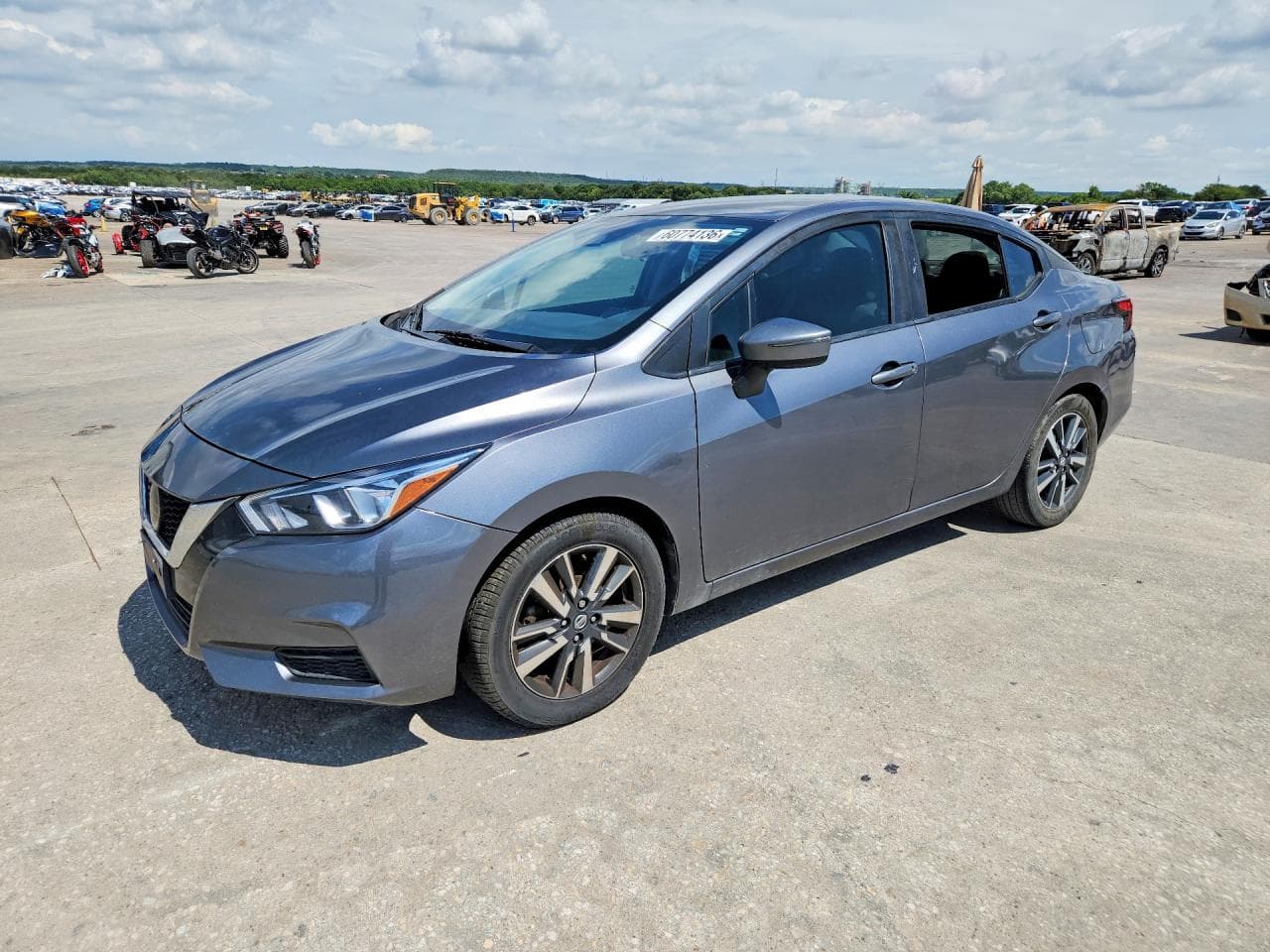 NISSAN VERSA