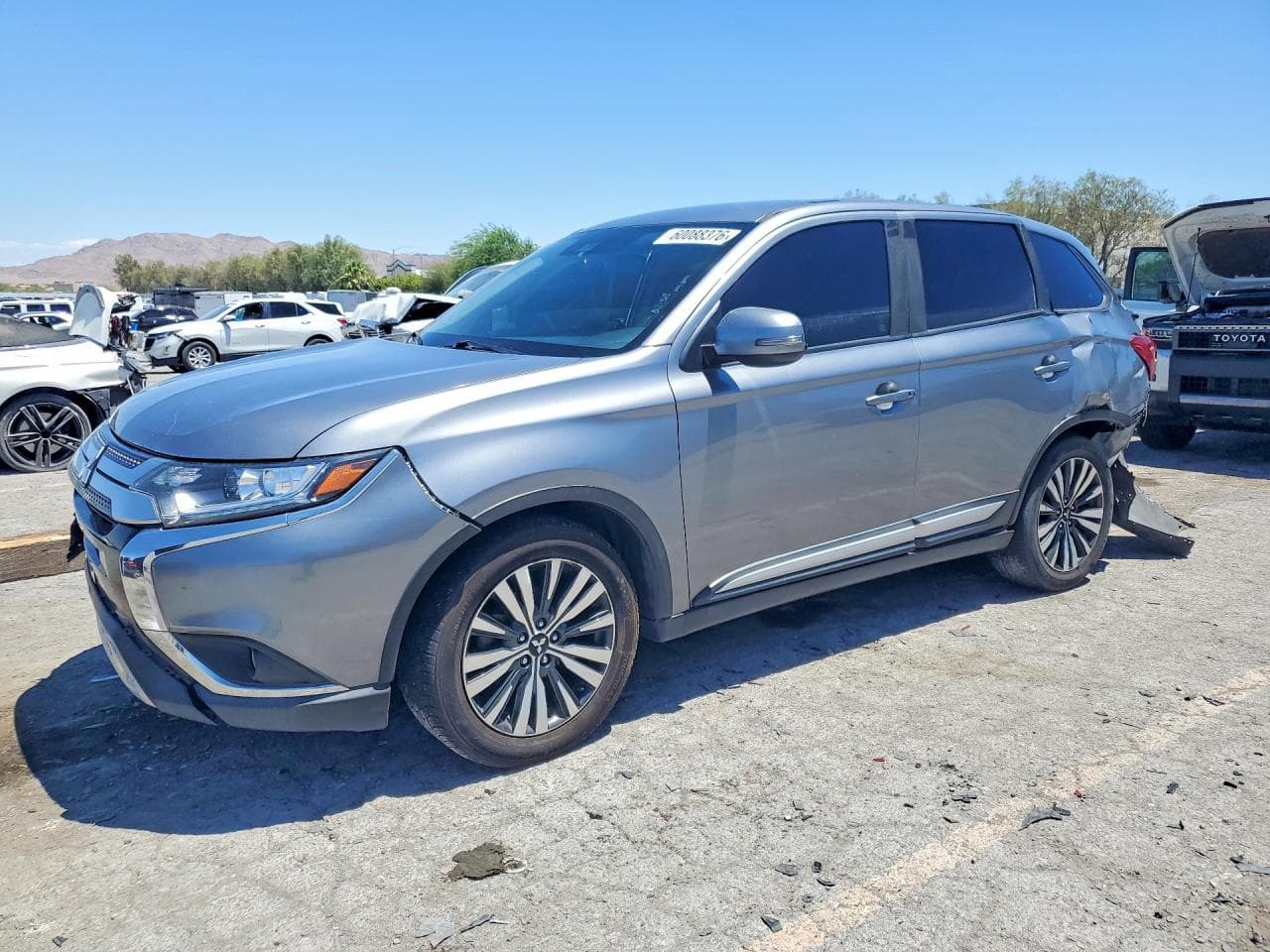 MITSUBISHI OUTLANDER