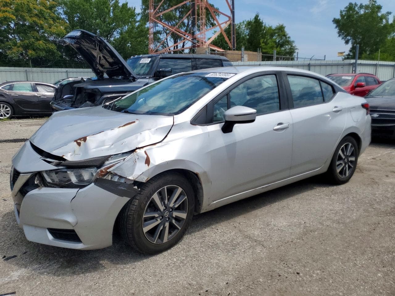NISSAN VERSA