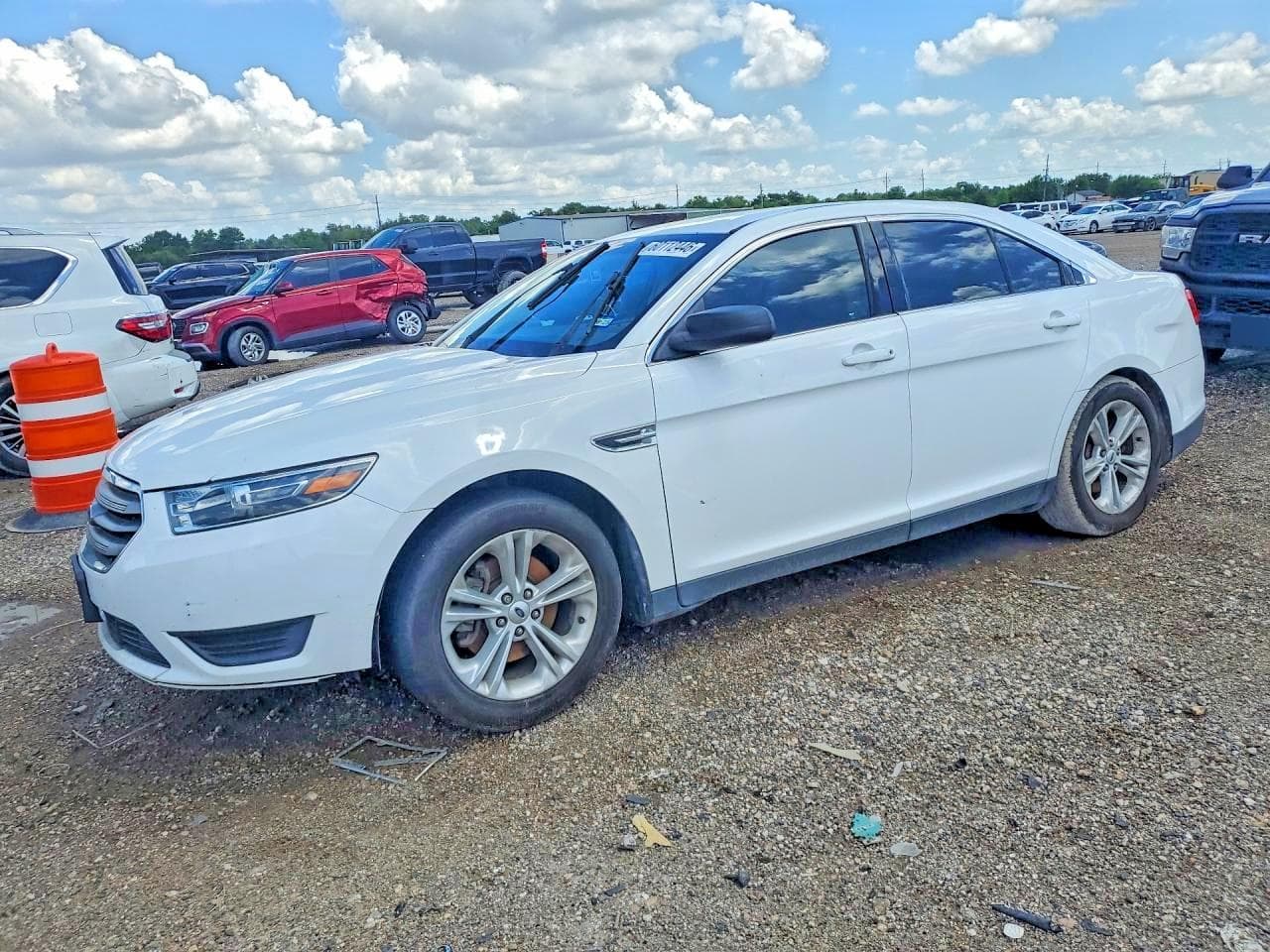 FORD TAURUS