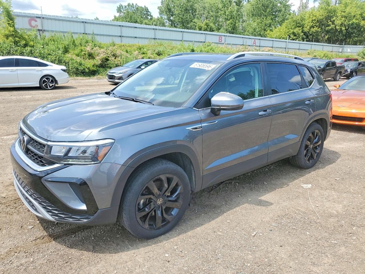 VOLKSWAGEN TAOS