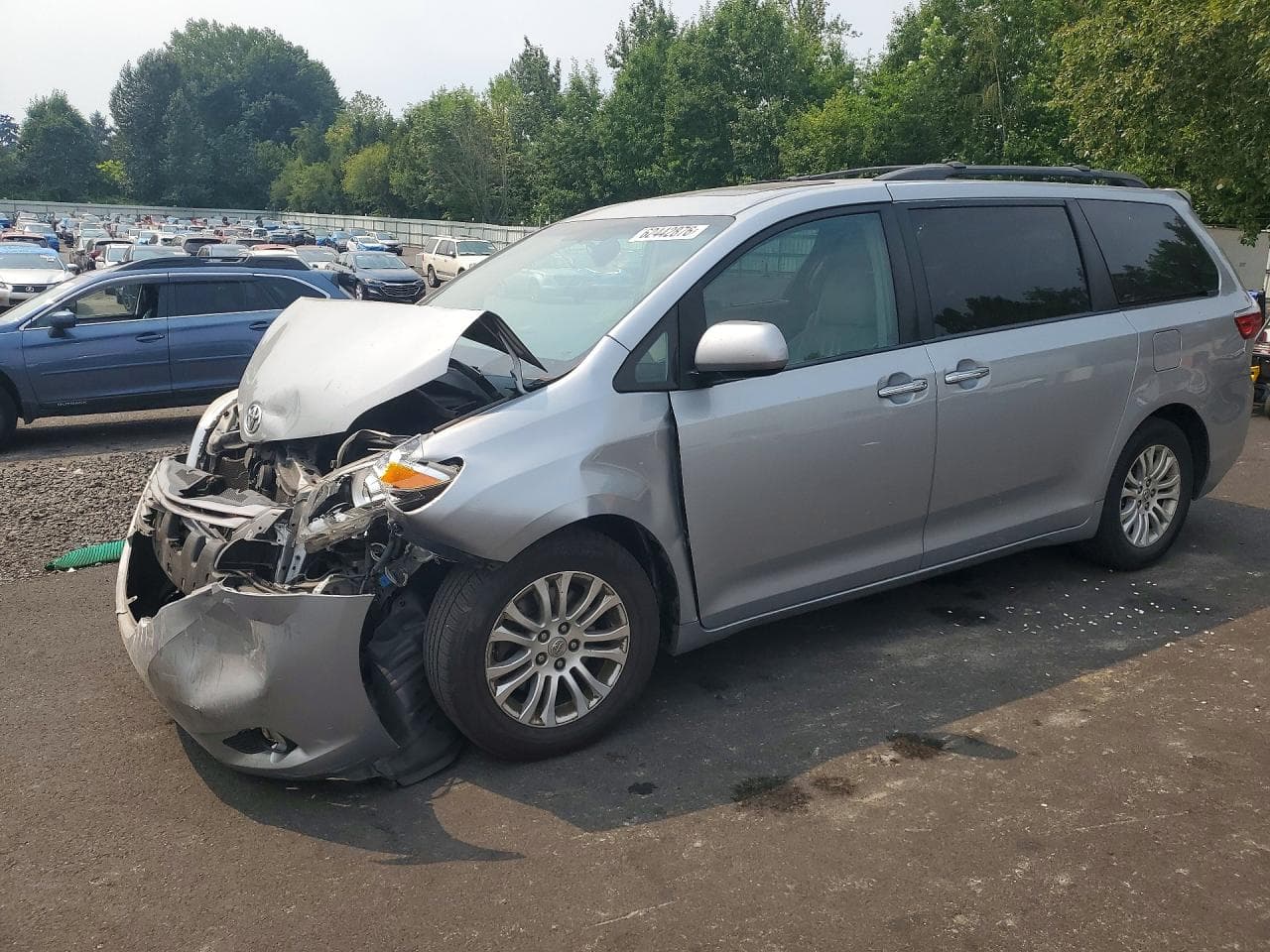 TOYOTA SIENNA