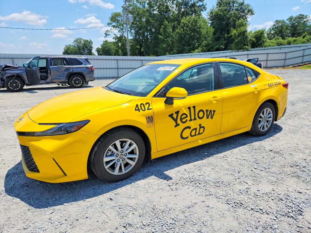TOYOTA CAMRY