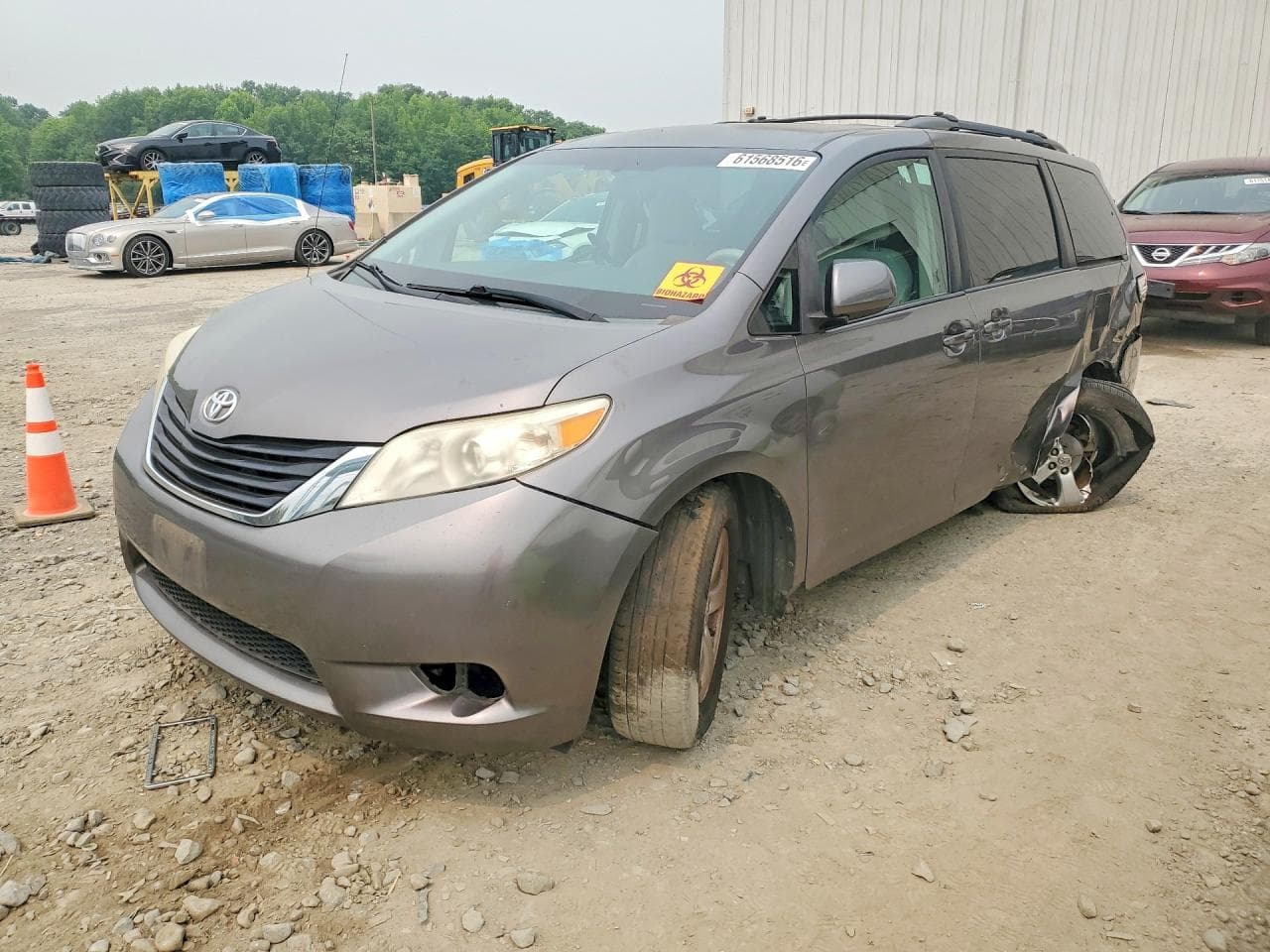 TOYOTA SIENNA